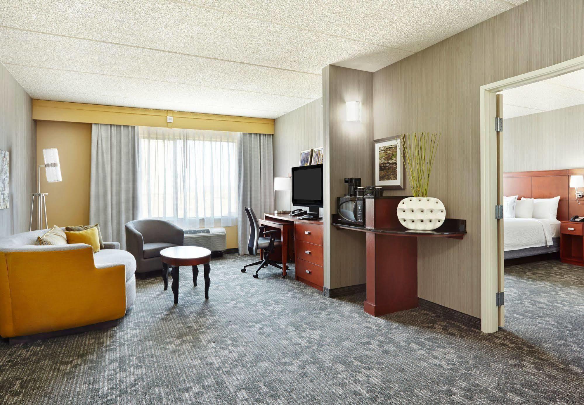 Courtyard Phoenix North / Happy Valley Extérieur photo